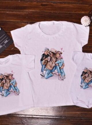 Мачващи тениски за майка и деца