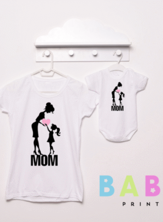 Тениска и боди за мама и момиче.